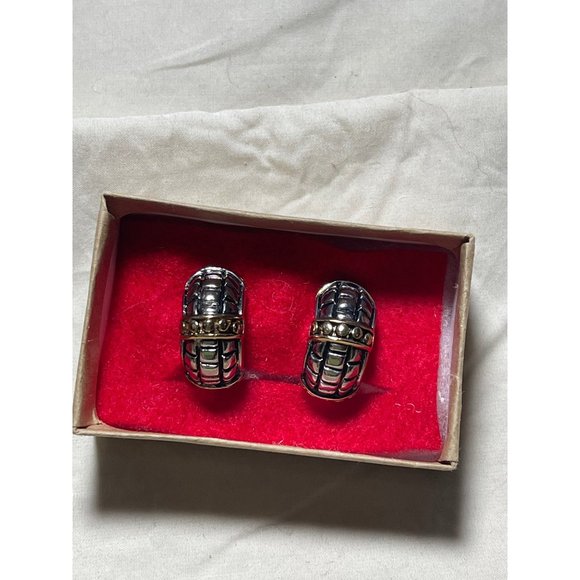 Vintage Gold/Silver 2-Tone Embossed Design Clip-On Earrings - Picture 10 of 12